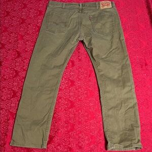Levi’s 513 Slim Straight Khaki Jeans 38x32